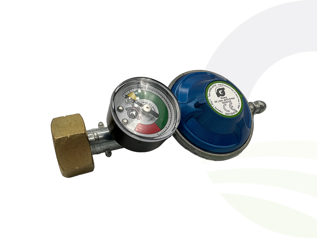 Butane Screw On Regulator With Gauge